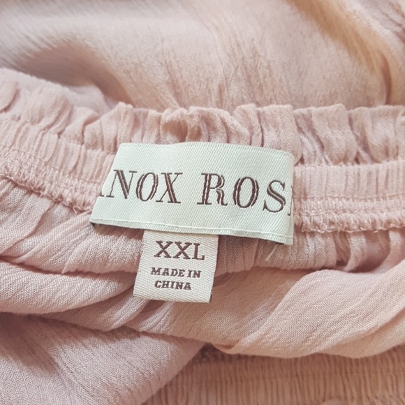 Knox Rose Top🌹 - Picture 5 of 5